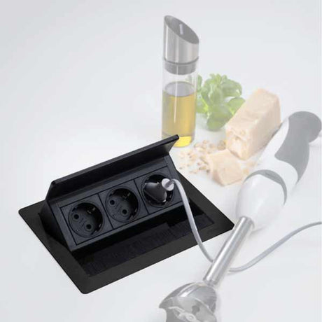Evoline FlipTop versenkbare Steckdose 3-fach
