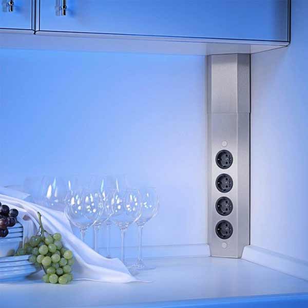 Thebo Pedro Eck-Steckdose Edelstahl